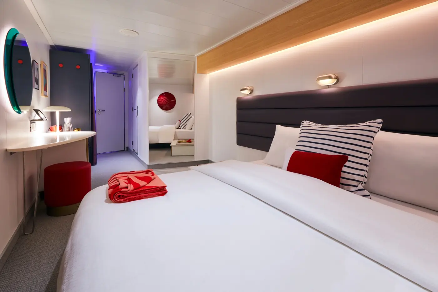 Virgin Voyages Insider cabin with bed configuration